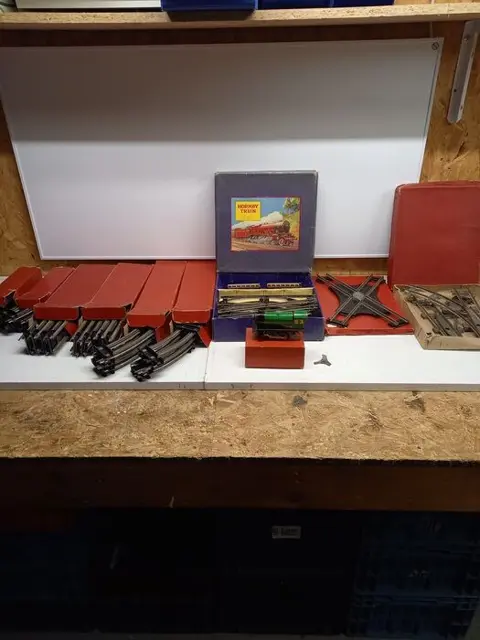 Hornby 0 - Passagiersrijtuig, Rails, Stoomlocomotief