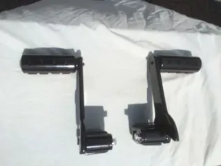 Harley type FLT, KURYAKYN inklapbare passagiersvoetsteunen