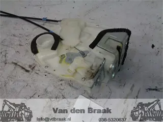 Opel Agila 2008-2015 Rechts achter deurslot met cv