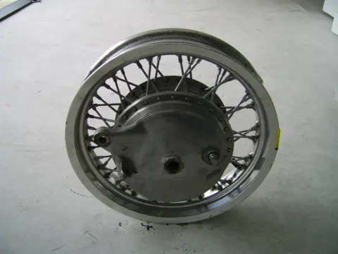 Rear wheel Suzuki VS Intruder 1992 - 2000
