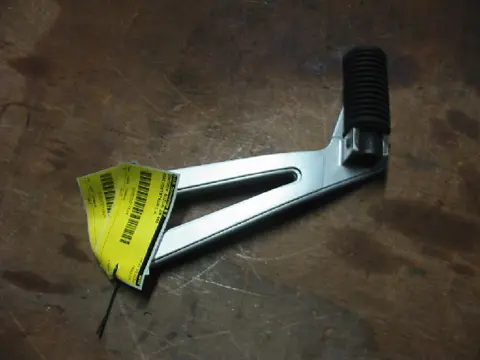 Pillion step left  Suzuki DR 650 1991 - 1995