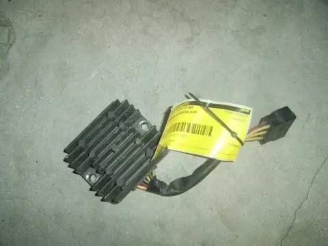 Regulator rectifier  Suzuki DR 650 1991 - 1995