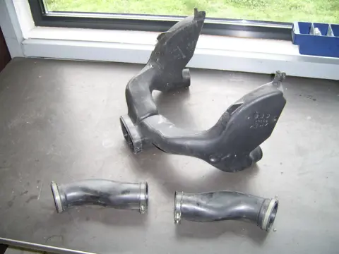 Air intake center Yamaha YZF R6 1998 - 2002