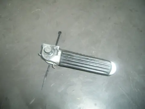 Footrest right Suzuki TL 1000 1997 - 2002