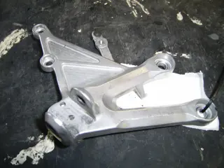 Main step holder right Overig Onbekend Unknown 2004 - 2005