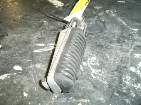 Footrest right Yamaha YZF 1000 Thunderace 1995 - 2002