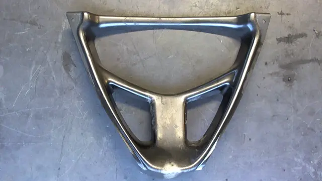 Cowl V shape under Yamaha FAZER 1000 2006 - 2009