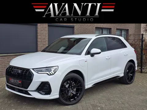 AUDI Q3 45 TFSIe  PLUG IN HYBRID S-LINE AUT VIRTUAL COCKPIT 245 PK LED STOELVERWARMING  ADAPTIVE CRU
