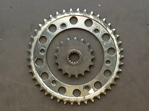 Rear sprocket Yamaha TRX 850 1996 - 2000