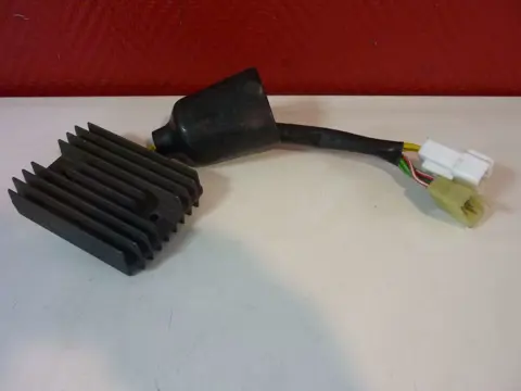 Regulator rectifier  Honda VFR 800 I 1998 - 2001