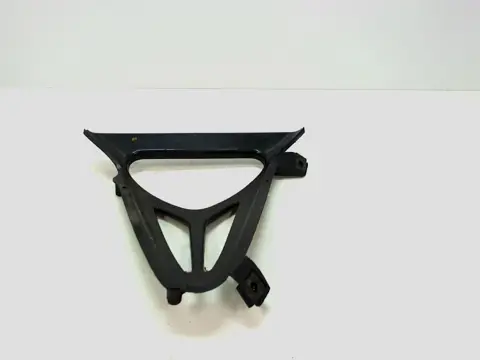 Cowl V shape under Yamaha YZF R6 1998 - 2002