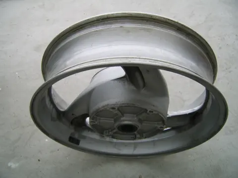 Rear wheel Yamaha TDM 1996 - 2000