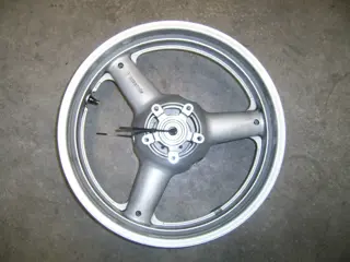 Rear wheel Suzuki GSX F 600 1998 - 2005