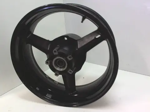 Rear wheel Suzuki GSX R 600 1995 - 2000