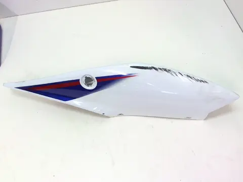 Cowl left rear Suzuki GSX R 750 2006 - 2007