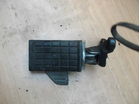 Main step holder left Kawasaki VN 700  750 1986 - 1993