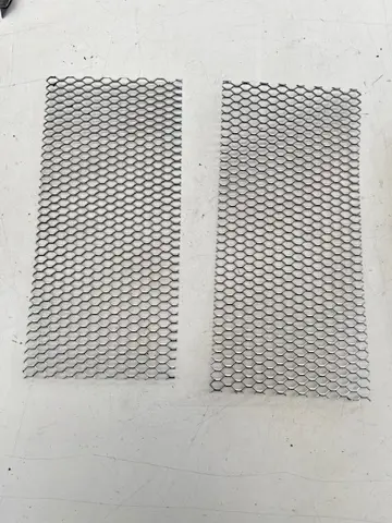 Door panel grilles for Maserati Indy