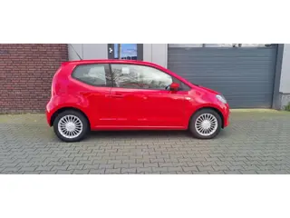 Foto 19 van Volkswagen Up! 1.0 high up! BlueMotion / NAP / AIRCO