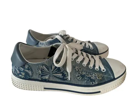 Valentino - Sneakers - Maat: Schoenen / EU 40