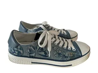 Valentino - Sneakers - Maat: Schoenen / EU 40