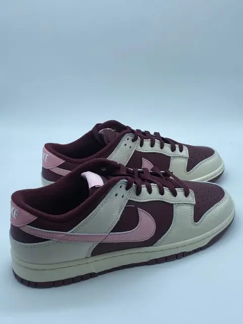 Nike - Dunk Low Retro PRM Valentine’s Day - Sneakers -