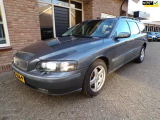 Volvo V70 2.5 T AWD