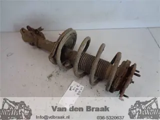 Kia Rio 1.4 16V 2005-2011 Veerpoot links voor