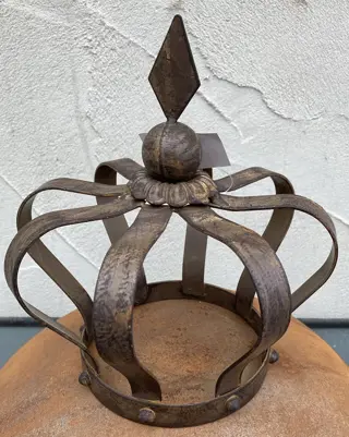 GIETIJZEREN KROON 23 cm NIEUW