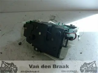 Volkswagen Passat 2000-2005 Deurslot links voor