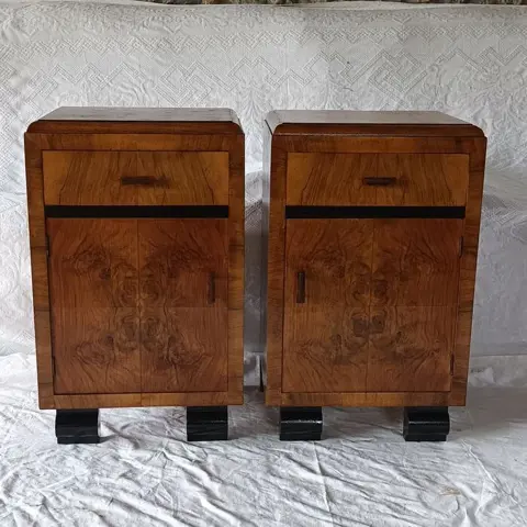 Ebanisti veneti - nachtkastje (2)