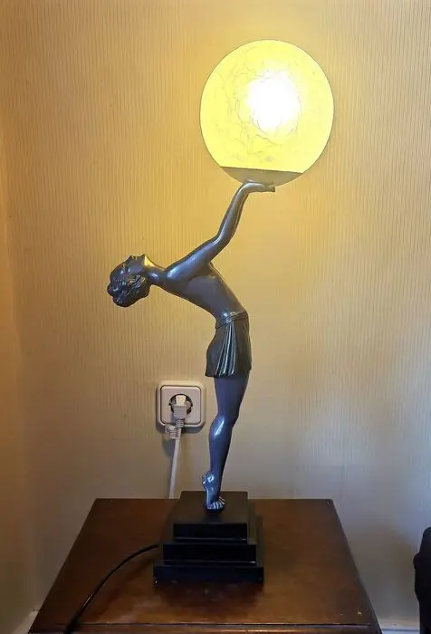 Enrique Molins Balleste - Lamp (1)