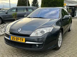 Renault Laguna 2.0 16V Dynamique Hatchback 2008 119.000 KM Xenon