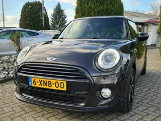 Mini Cooper 1.5D Chili 2014 Automaat Navi Pano Black Edition