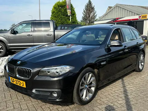 BMW 5-serie Touring 528I High Exe 2015 Xenon Panoramadak