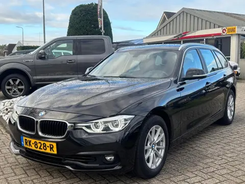 BMW 3-serie 318i Touring Automaat Zwart 2017 Xenon NL Auto
