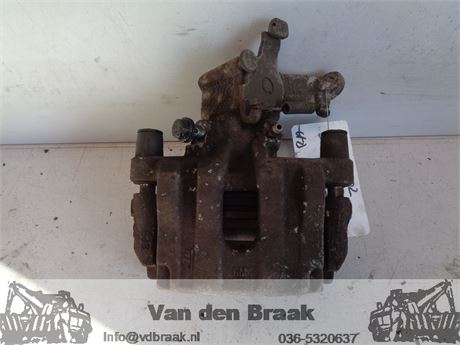 Opel Vectra 2002-2009 Remklauw rechts achter