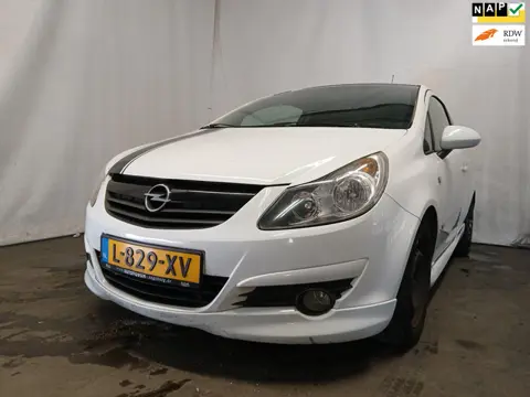 Opel Corsa 1.2-16V Enjoy - Rechter Zijschade - Motormanagement Brandt