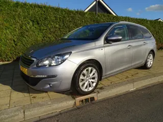 PEUGEOT 308 1.2  SW STYLE 131 Pk -Automaat-Navi-Cruise-Pdc-Media app-Usb-Blt