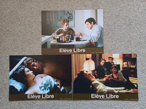 Élève   libre     lobbycard set.