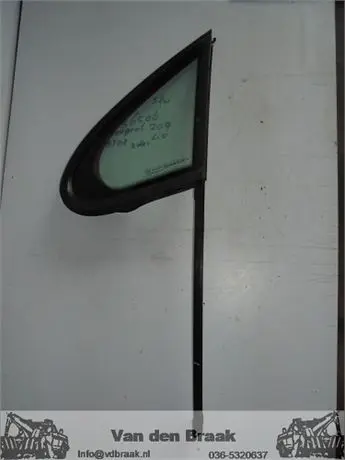 Peugeot 207 Hatchback 2006-2012 Scheerraam links voor