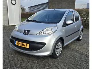 Peugeot 107 1.0-12V XS Urban Move