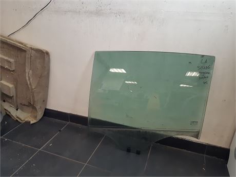 Renault Megane 4 drs 2002-2006 Portierraam links achter