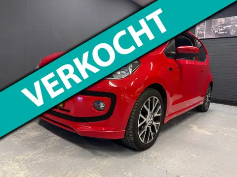 Volkswagen Up! 1.0 high up! BlueMotion PANO DAK, PARKEER SENSOR, AIRCO