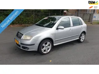 Skoda Fabia 1.4-16V Spirit+ NETTE AUTO RIJD EN SCHAKELT GOED