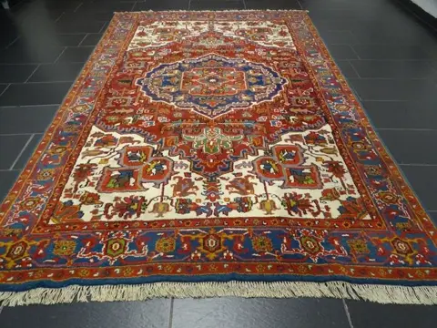 Heriz - Tapijt - 300 cm - 195 cm