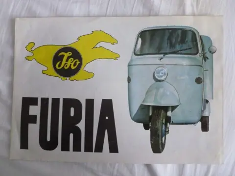 Brochures/catalogi - Iso Furia 4 page catalog - ISO