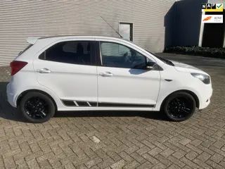 Ford KA+ 1.2 Trend Ultimate Sport LM-velgen zwart dak sportieve auto