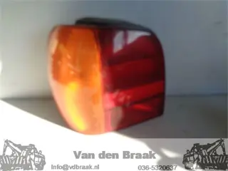 Volkswagen Polo Hatchback 1994-1999 Achterlicht links