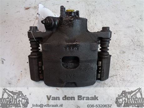 Suzuki Alto 1.0 12V 2009-2015 Remklauw rechts voor