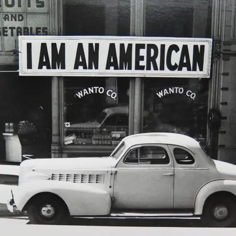 Dorothea Lange (1895-1965) - "I am an American", 1942
